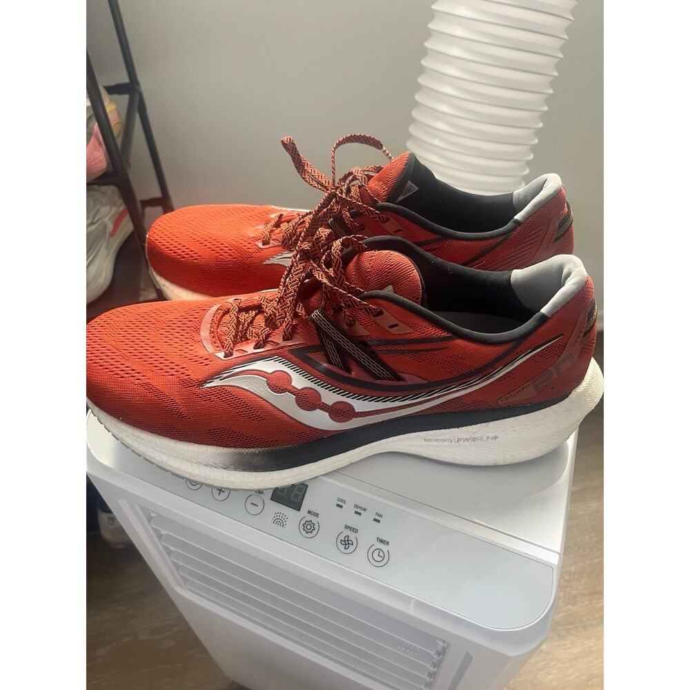 Saucony Triumph 20 Lava Fossil Running Shoes Mens Size 12 Athletic Sneakers